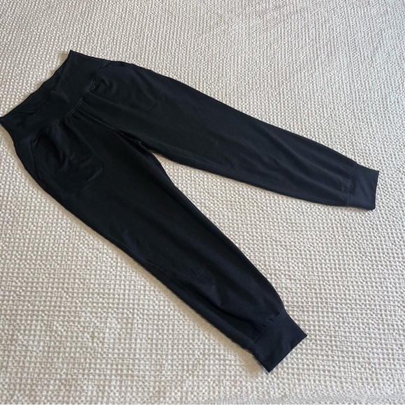 Old Navy CloudComfy Criss Cross High Rise Fleece Lined Jogger Size M - Picture 1 of 5